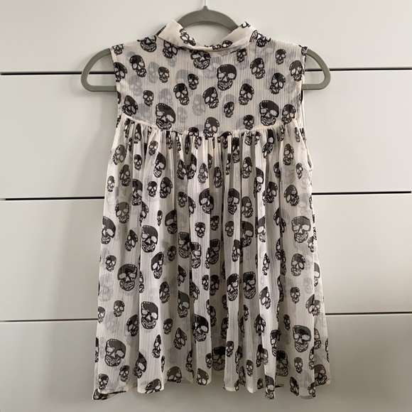 Vero Moda Pearly Sculla SL Top - Picture 2 of 3